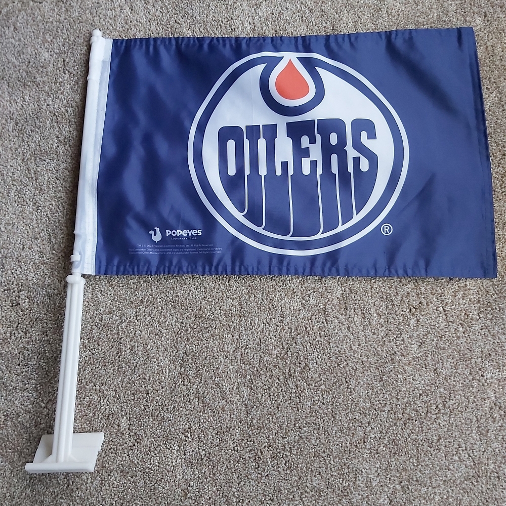 Edmonton Oilers Team Logo Car Flag BNWOT